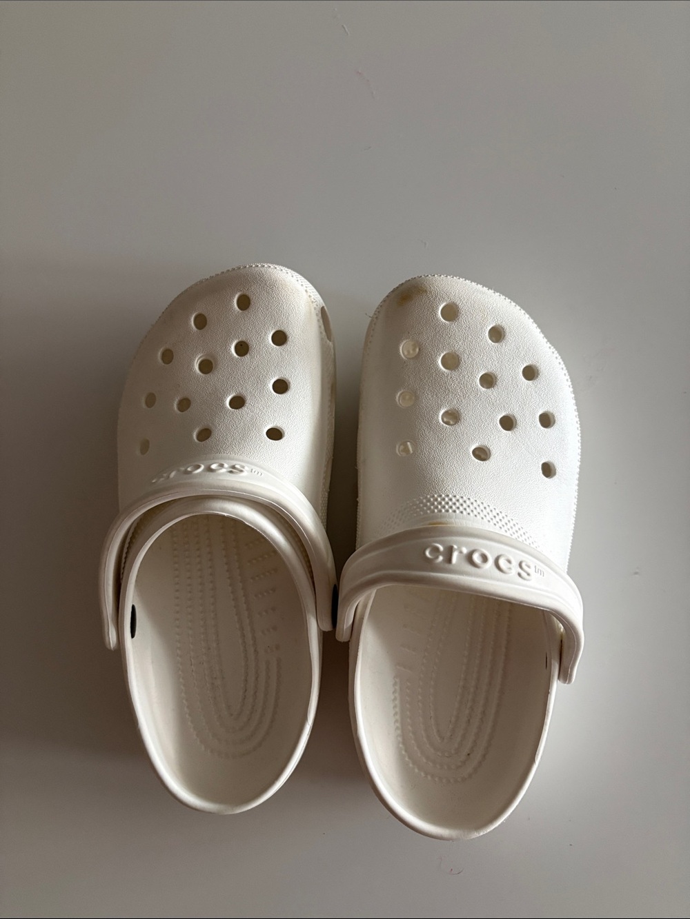 CROCS Women’s Classic Clog in White